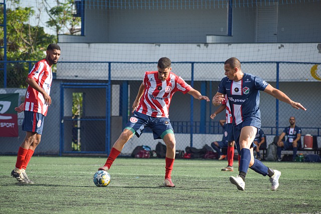 记者：加拉塔萨雷希望免费租借萨拉赫，合同半年800万欧