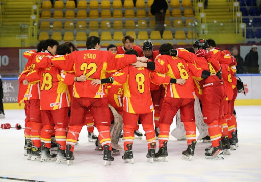 鸣枪深马，与城同行！深圳花游姐妹花与体操“五冠王”的奔跑感悟